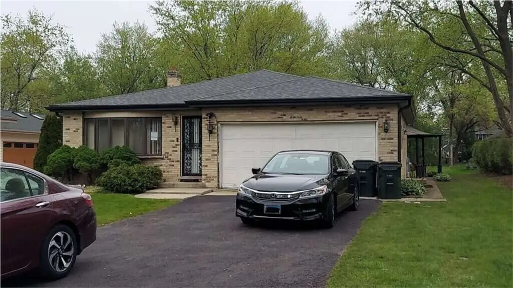 Roofing, siding and gutter project on South Williams Avenue in Palatine, IL