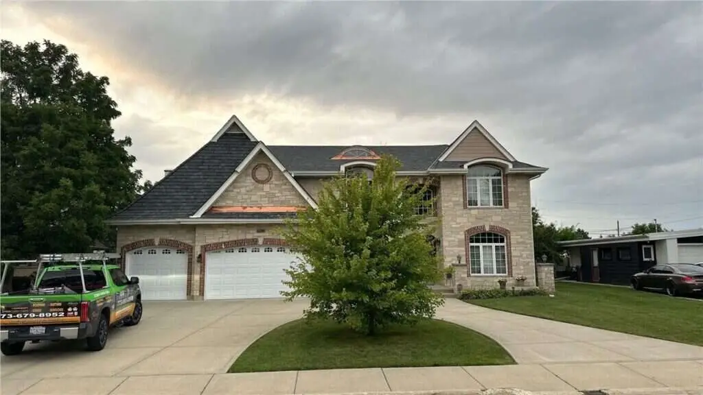 CertainTeed Grand Manor Colonial Slate roof on West Winnemac Avenue in Norridge, IL